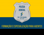 Imagem com fundo nas cores amarelo e azul marinho, com um distintivo na cor cinza onde se lê POLÍCIA JUDICIAL TRT 16ª REGIÃO - Maranhão, e abaixo FORMAÇÃO E ESPECIALIZAÇÃO PARA AGENTES