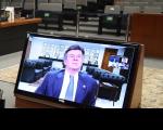 Foto do ministro Luiz Fux exibida em monitor de computador.