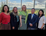 Foto mostra as juízas do TRT-16: Carolina Burlamaqui, Liliana Boueres e Angelina Moreira de Sousa Costa, com a ministra do TST Kátia Arruda e um integrante da OIT. 